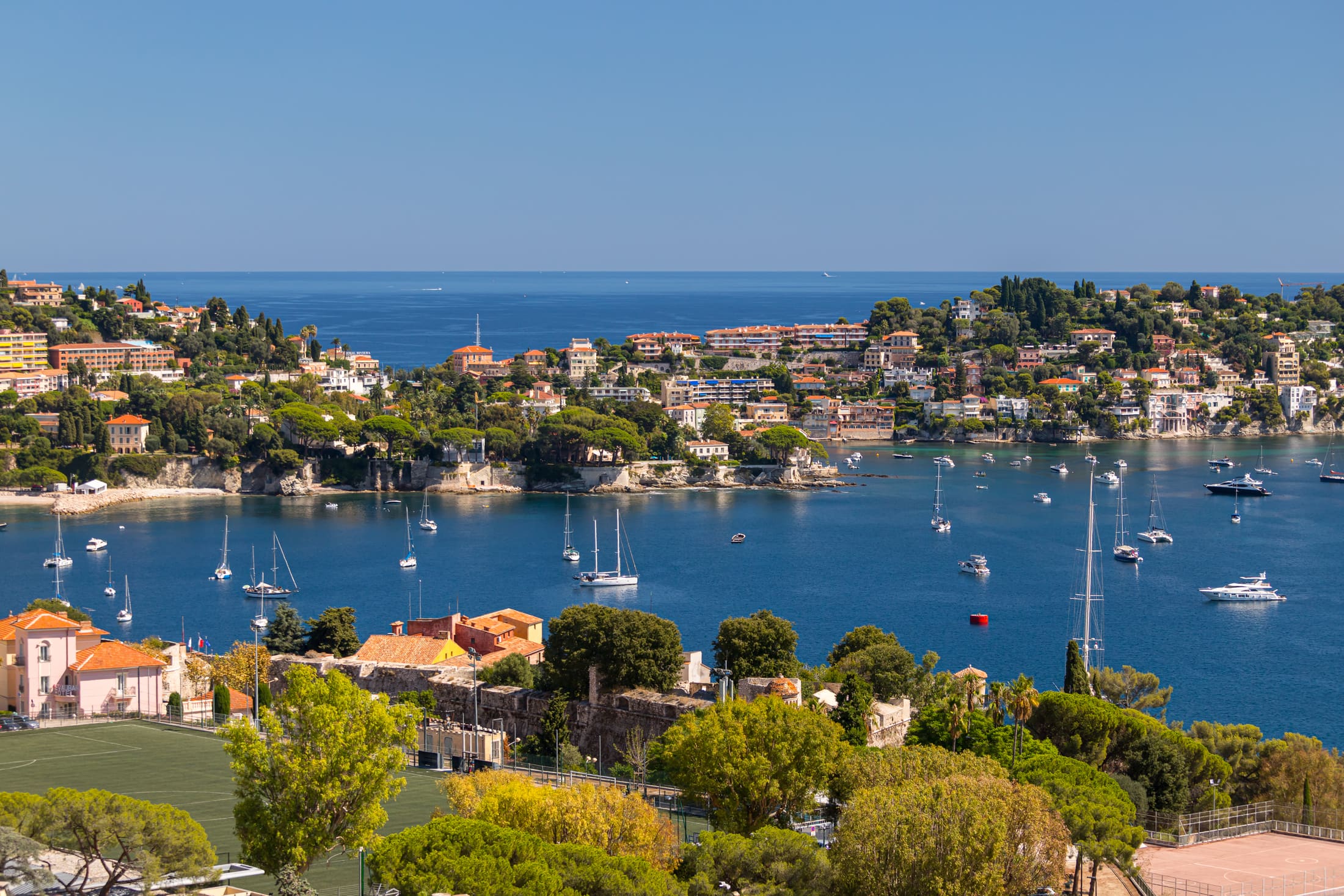 Vue mer sur la baie de Villefranche pour un investissement locatif