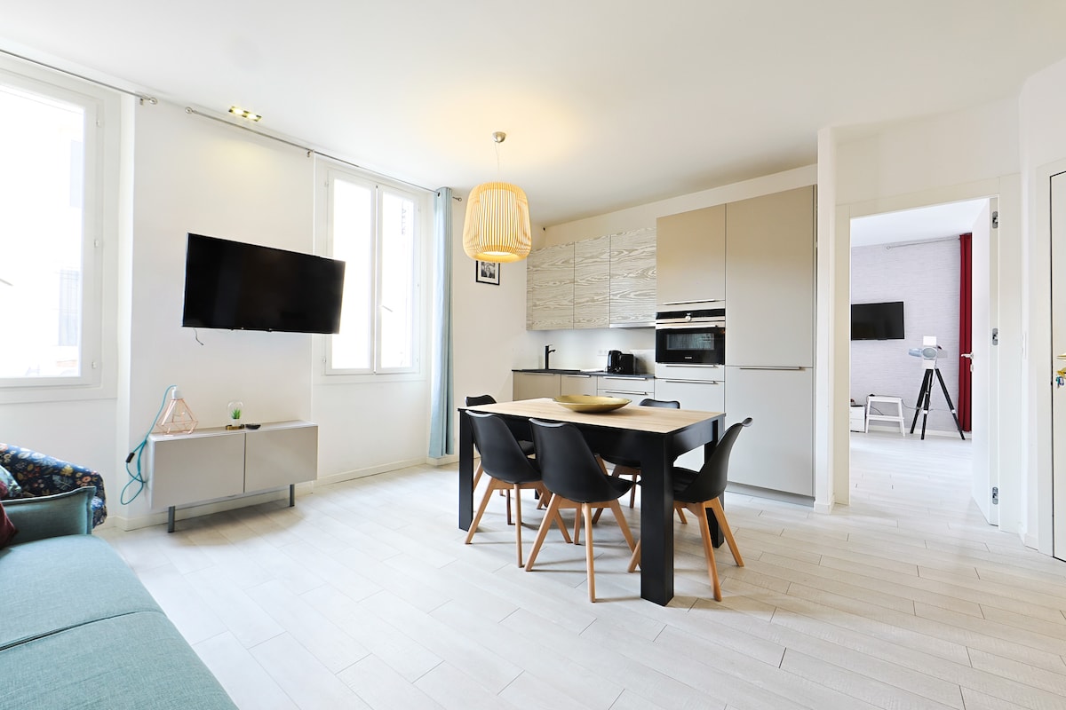 Hyper center - spacious & bright near Palace