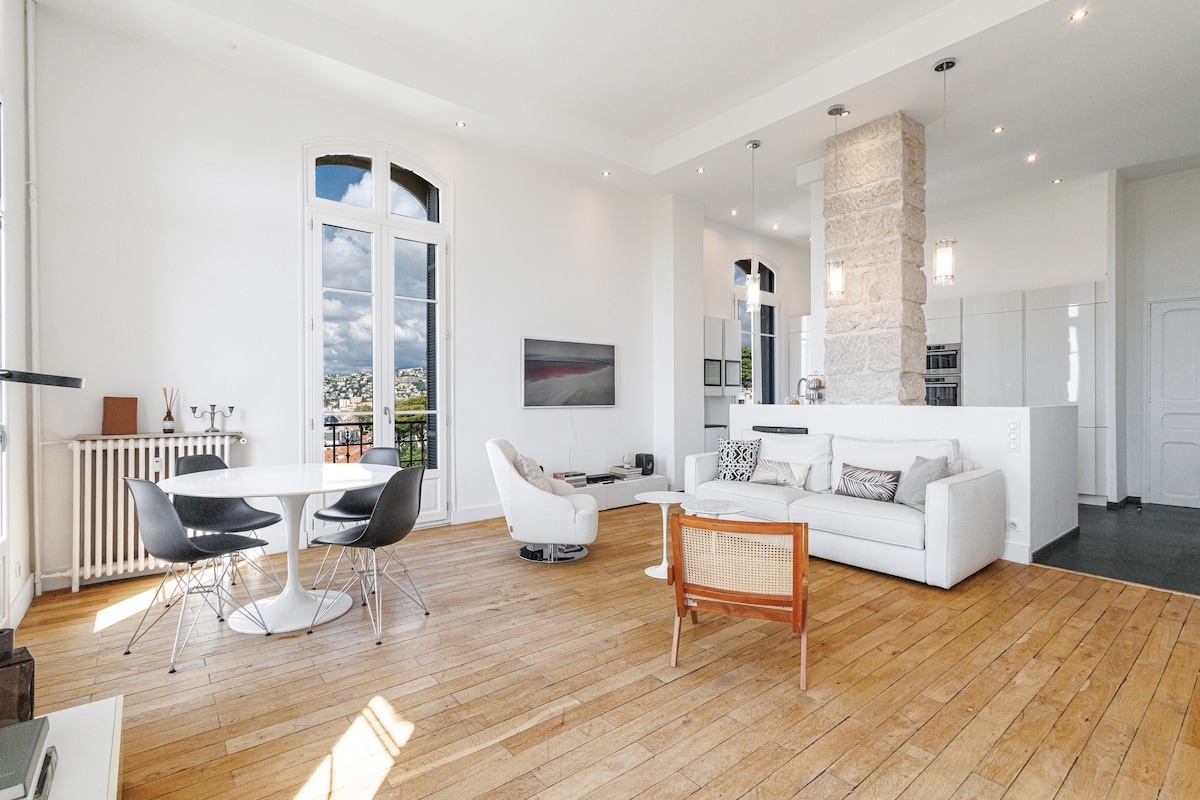 Panoramic view & design in an exceptional place
